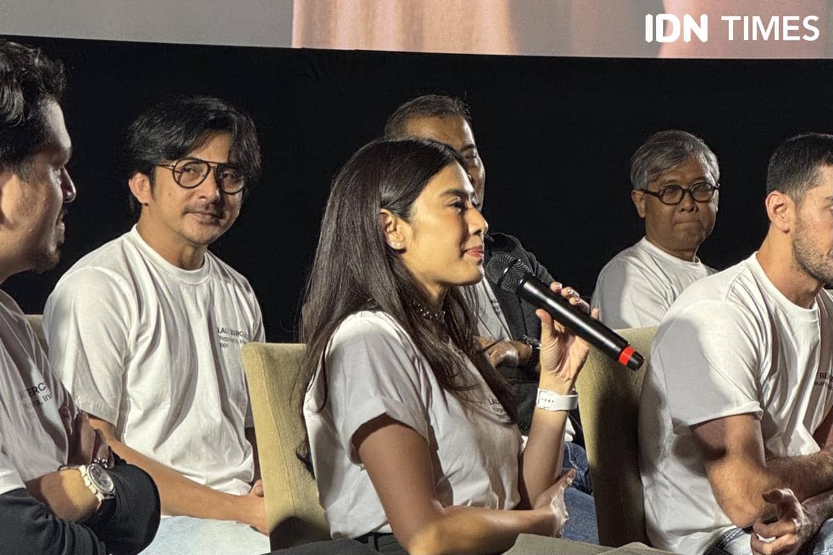 momen konferensi pers Laut Bercerita pada Selasa (24/2/2026)