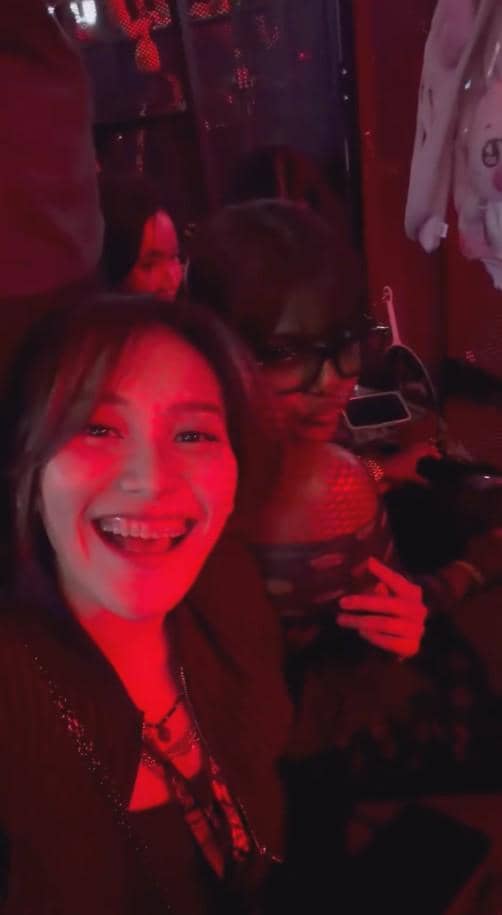 Ayu Ting Ting Nonton Konser ATEEZ (instagram.com/ayutingting92)