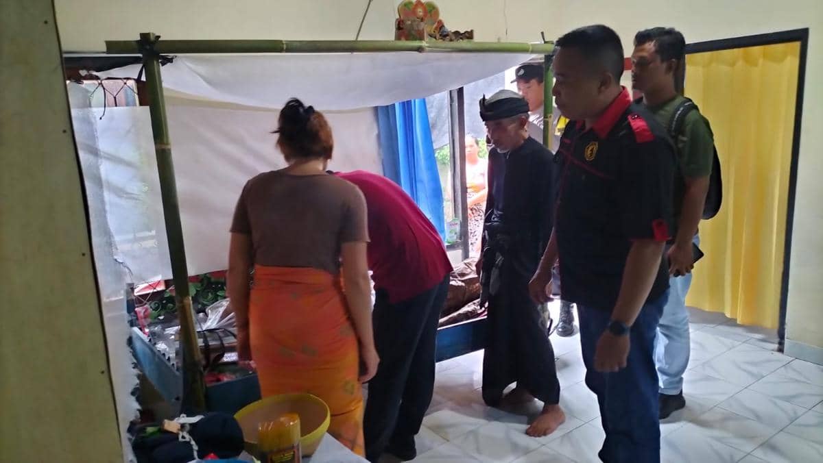 kakek di buleleng.jpeg