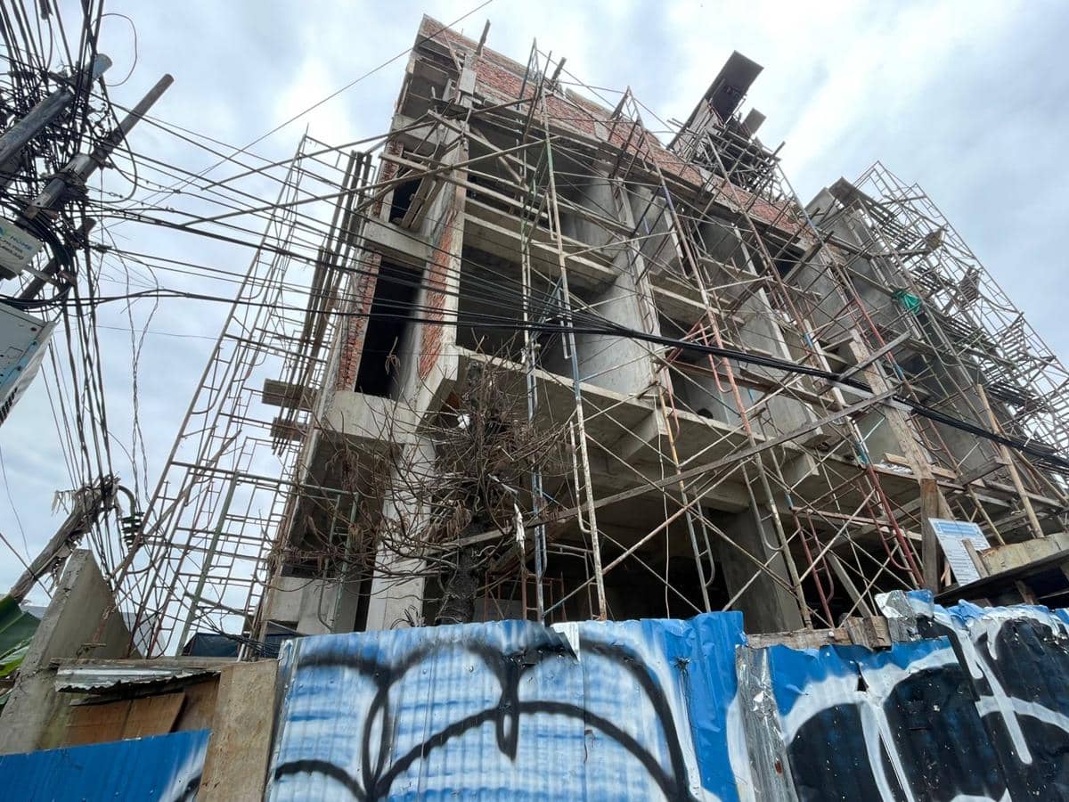 DCKTR Sidak Pembangunan Gedung di Serpong, Diduga Tak Sesuai PBG (IDN Times/Muhamad Iqbal)