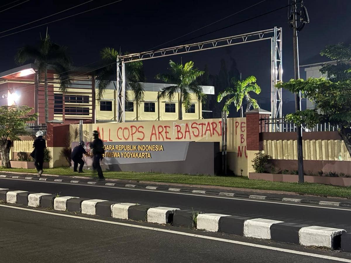 Pelajar di Maluku Meninggal, Ratusan Peserta Aksi Demo di Mapolda DIY 