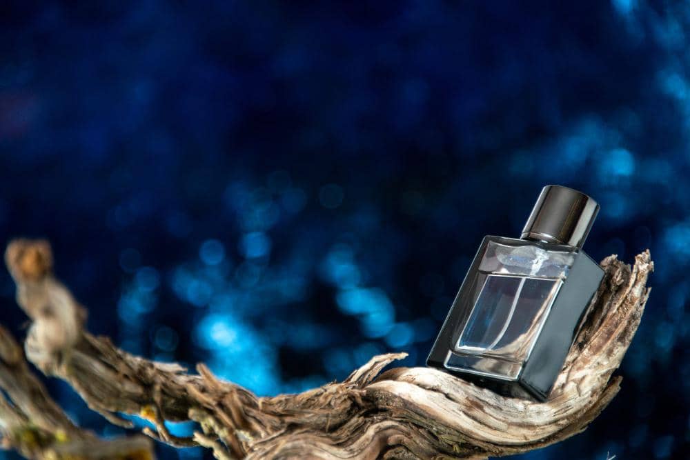 5 Rekomendasi Parfum Pria Aroma Saffron yang Mewah dan Karismatik