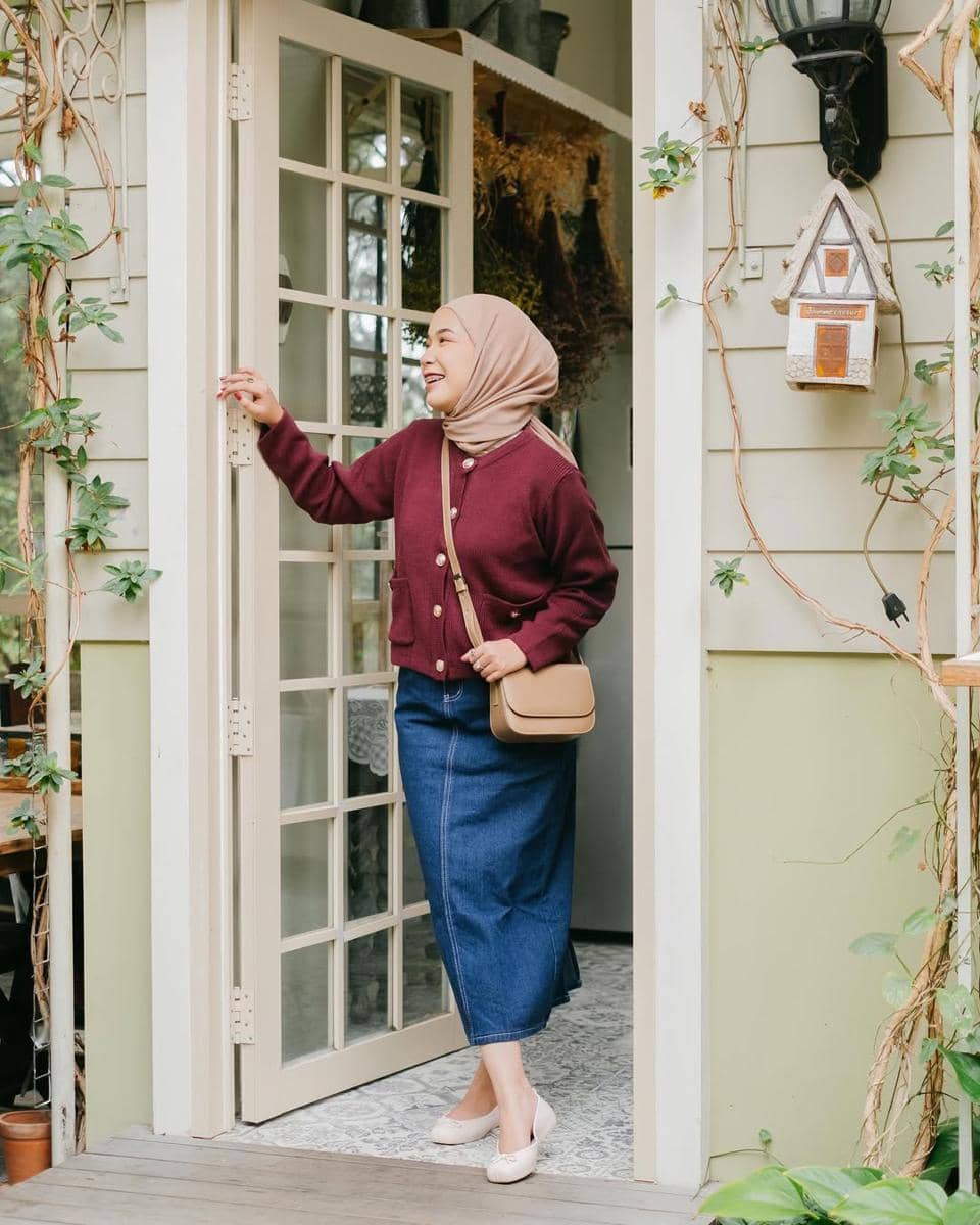 inspirasi mix and match ala Indy Ratna