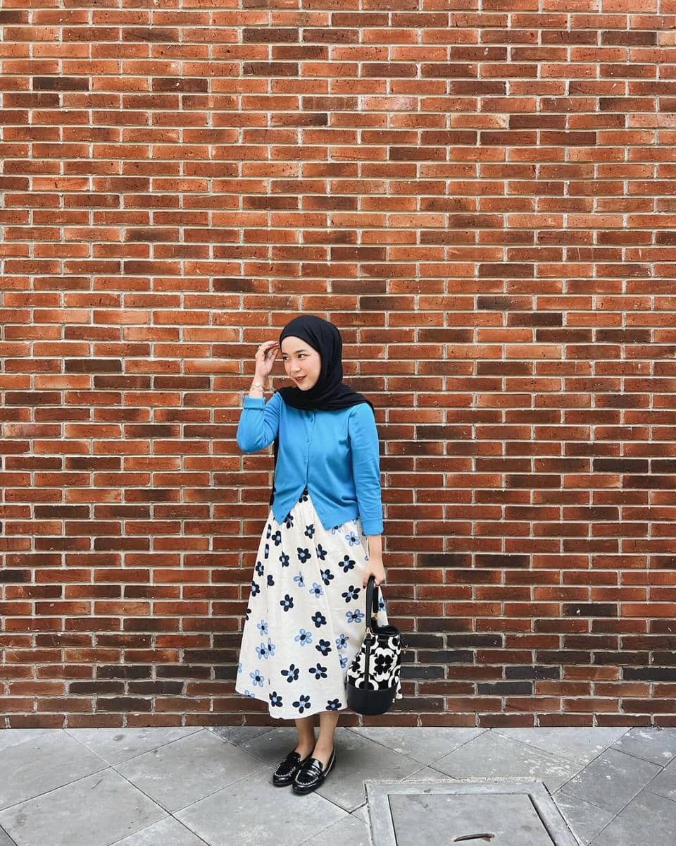 Gaya ala Indy Ratna