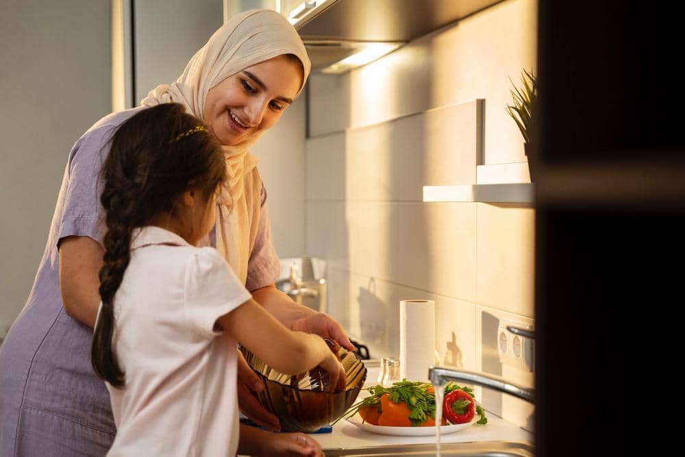 ilustrasi ibu memasak bersama anak