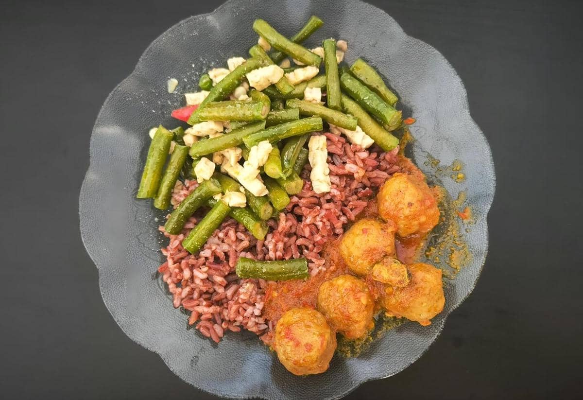 ilustrasi nasi merah