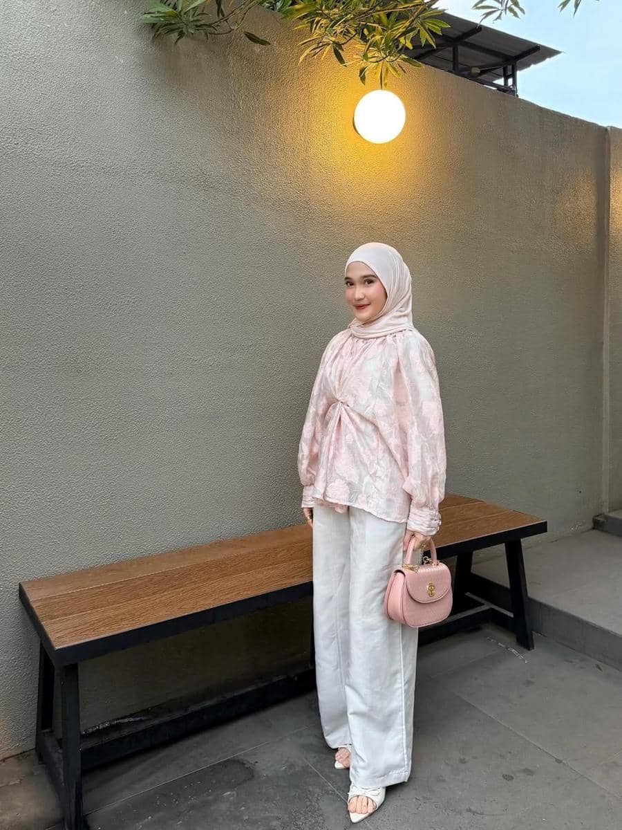 OOTD Bukber Girly ala Cut Indah Sundari