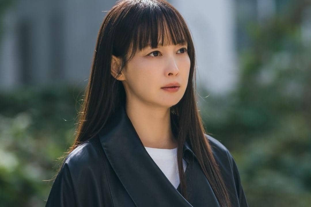 7 Mekanisme Pertahanan Diri Yoon Ra Young di Drama Honour