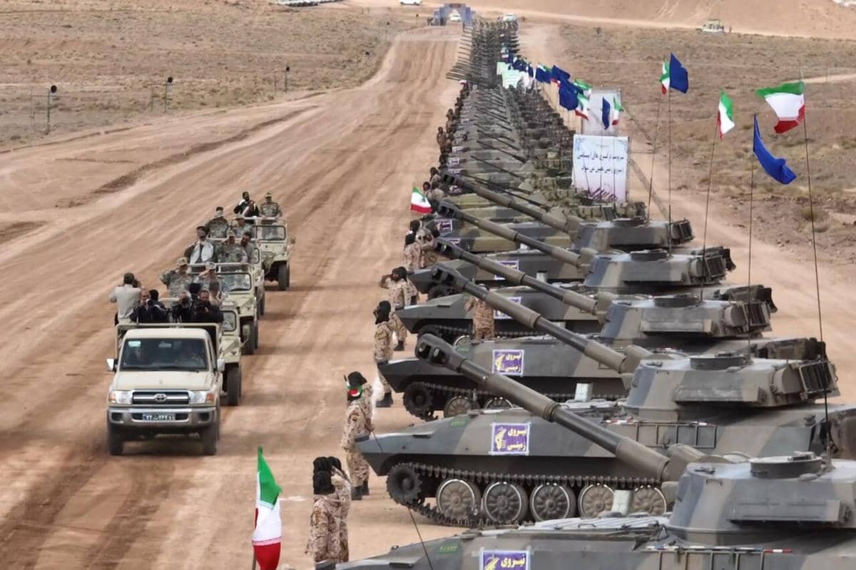 Siaga Invasi AS, Garda Iran Gelar Latihan Militer di Pantai