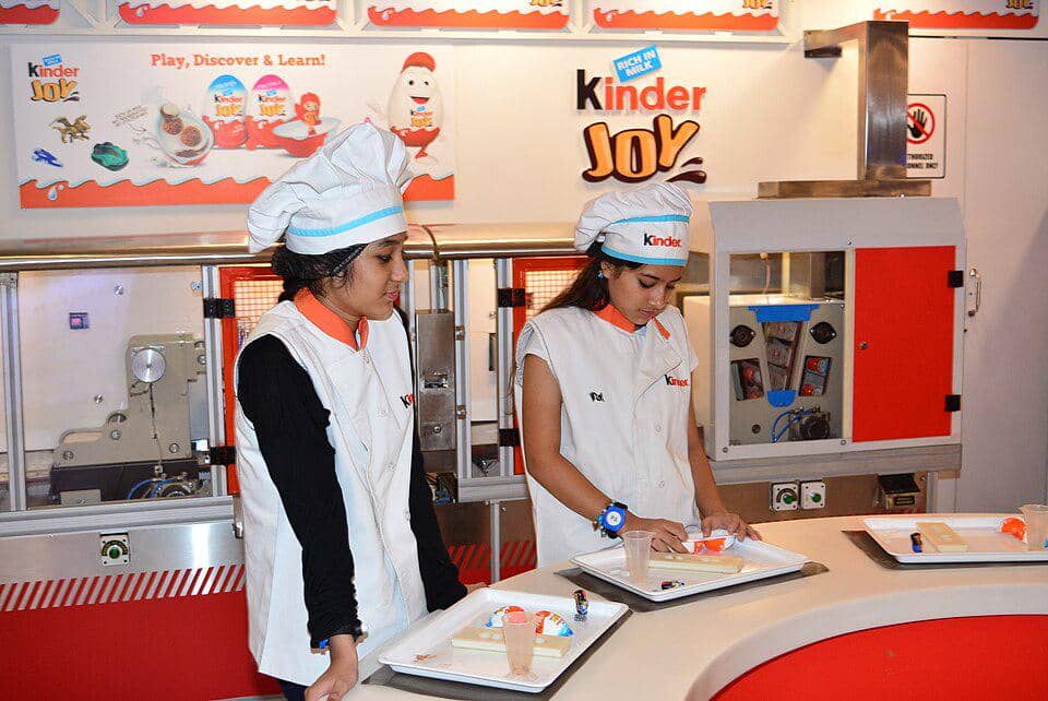 Ilustrasi Bermain di Kidzania