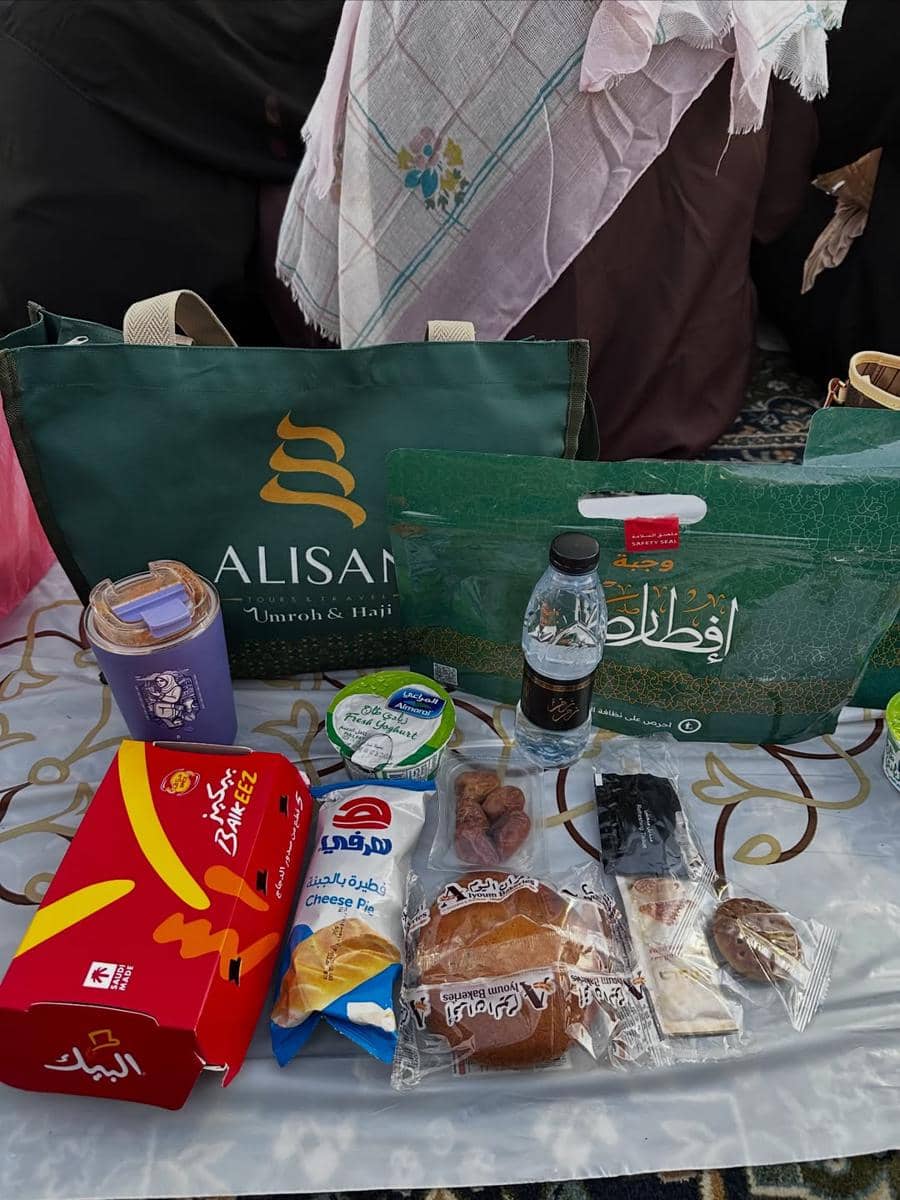 Fitri Carlina pertama kalinya umrah di bulan Ramadan