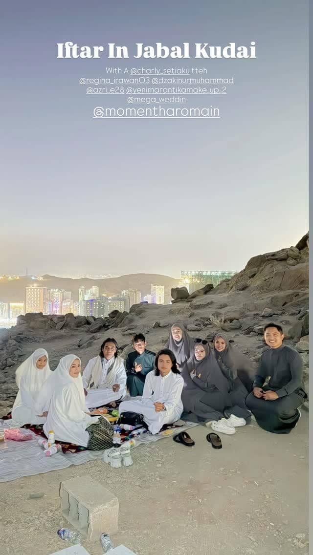 Keluarga Charly van Houten umrah saat Ramadan 2026