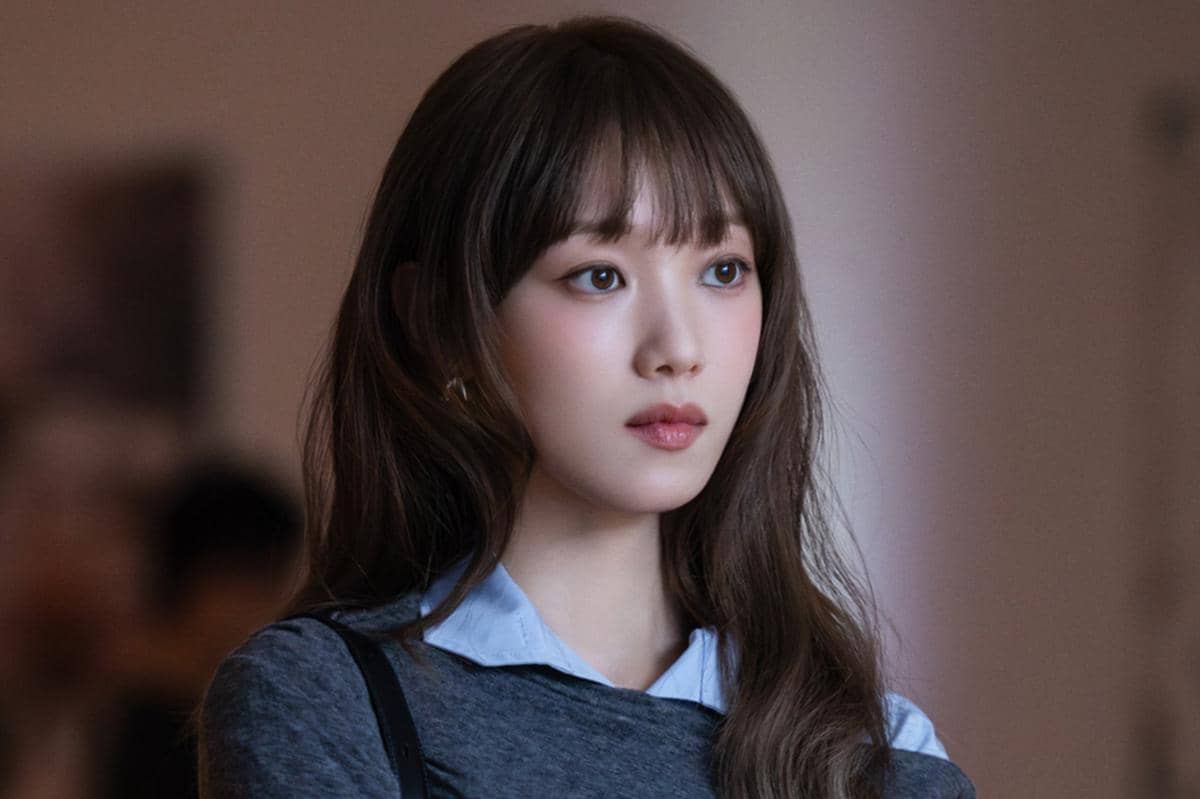 7 Bukti Song Ha Ran Mengalami Trauma di Drakor In Your Radiant Season