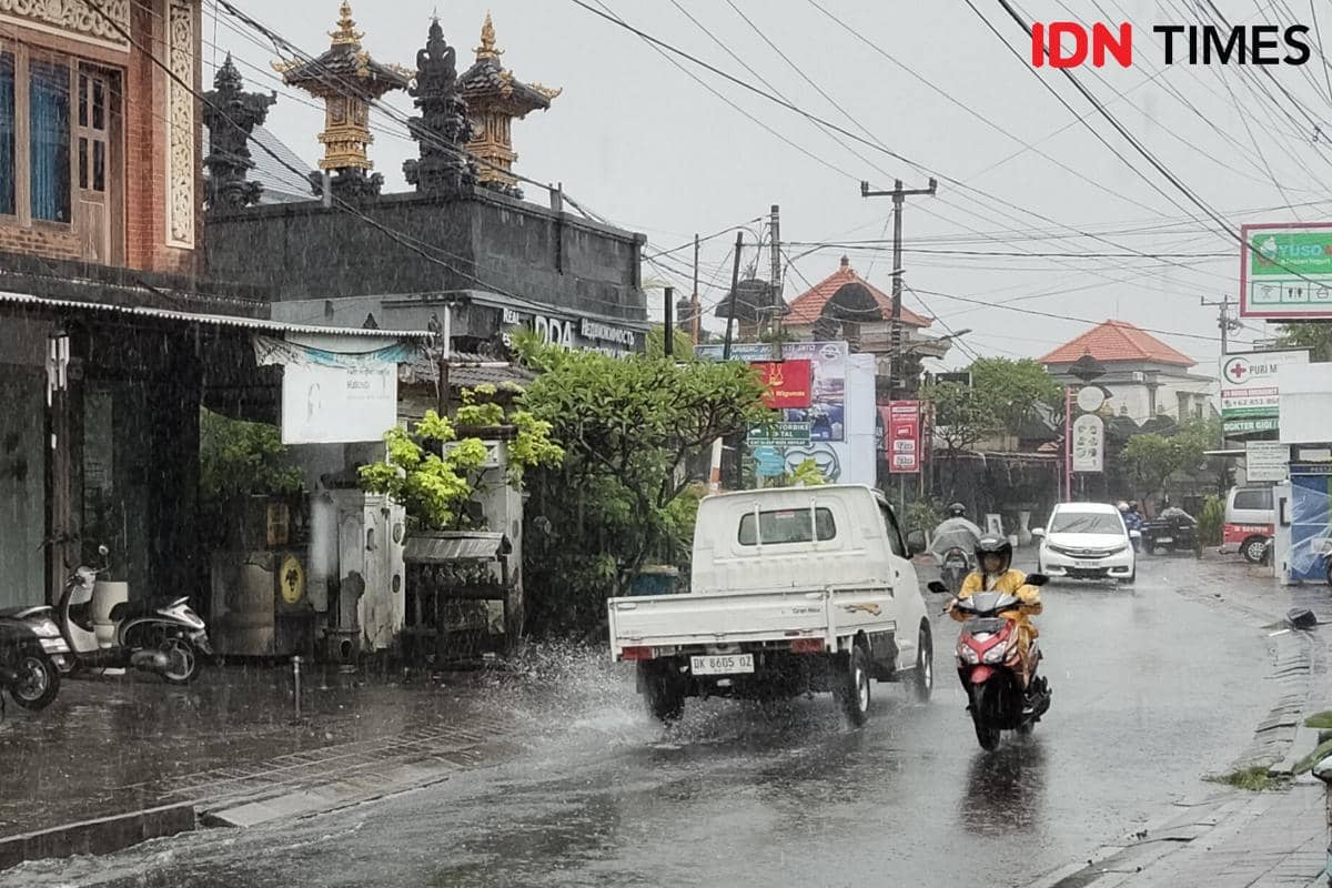 Cuaca Bali Hari Ini 26 Februari 2026, Tiga Wilayah Siaga