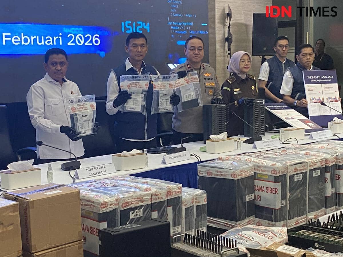 Bareskrim Tangkap 5 Tersangka SMS Tilang Palsu, Dikendalikan WN China
