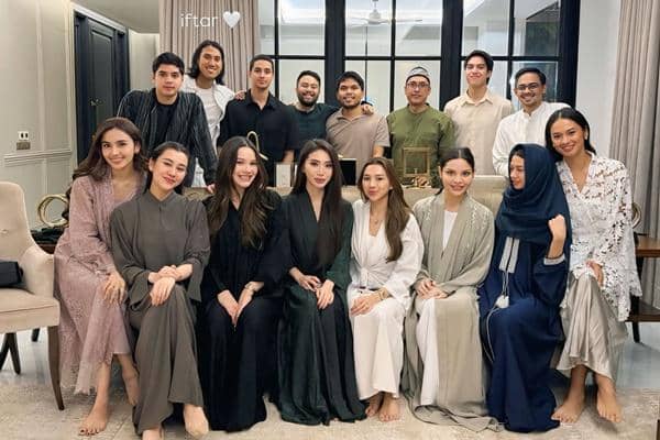 7 Potret Aaliyah, Mahalini, El Rumi dan Geng Artis Buka Puasa Bersama