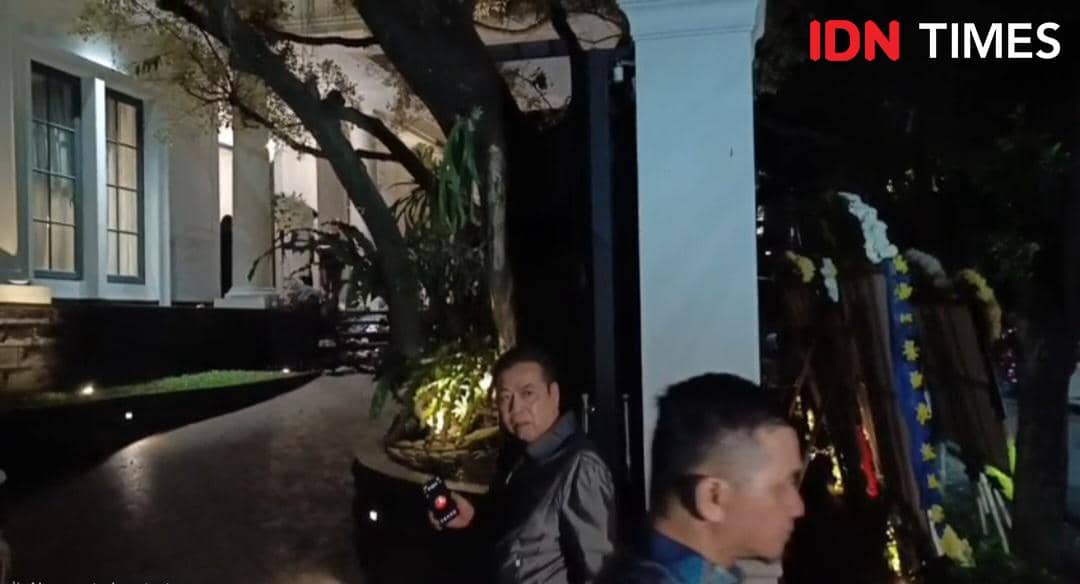 Tokoh Politik Mulai Takziah ke Rumah Duka Alex Noerdin, Ada Setnov