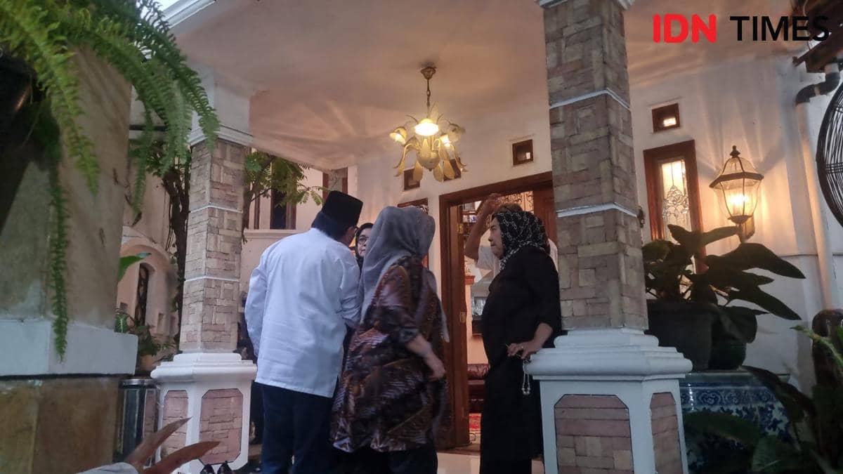 Rumah duka mantan Gubernur Sumsel Alex Noerdin di Jalan Merdeka Palembang