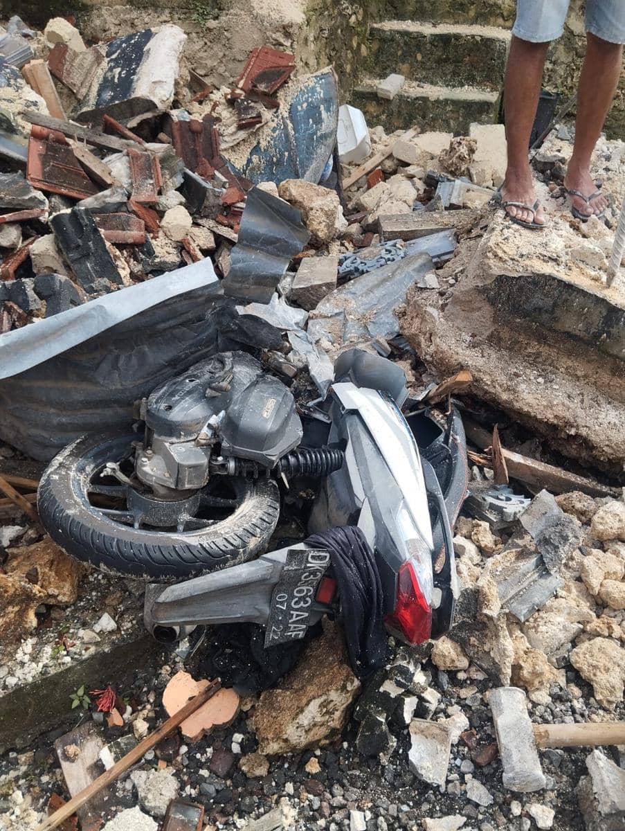 Longsor di Desa Kutampi, Nusa Penida