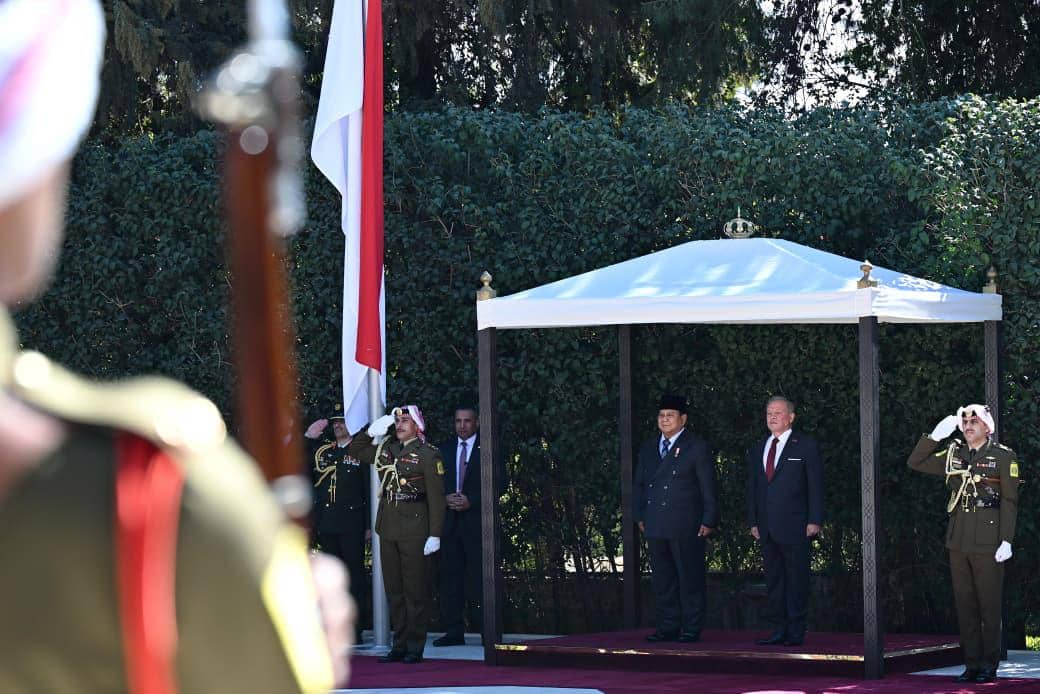 Indonesia Raya Berkumandang Saat Prabowo Tiba di Istana Basman Yaman