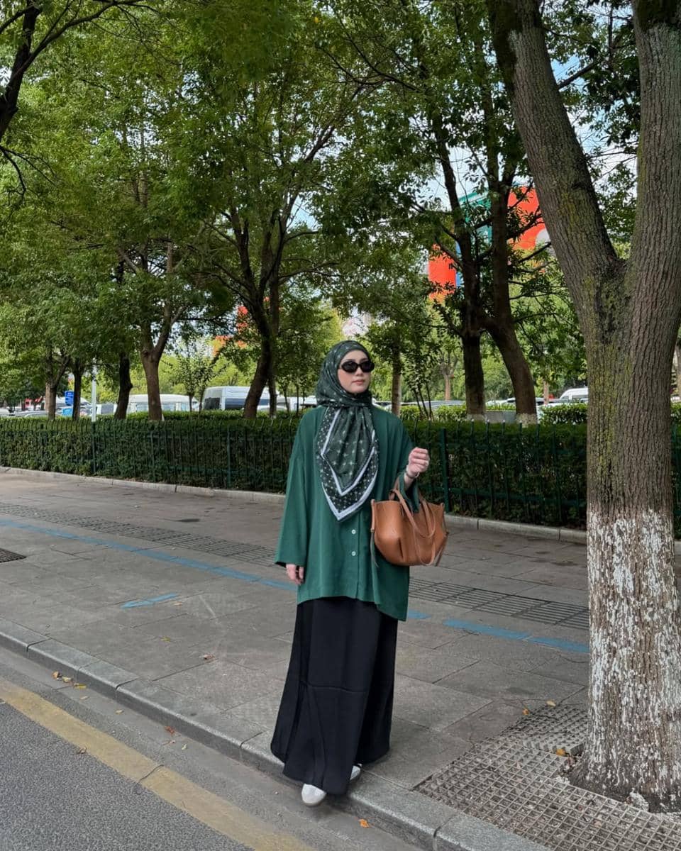 mix and match hijab motif ala Asyalliee Ahmad