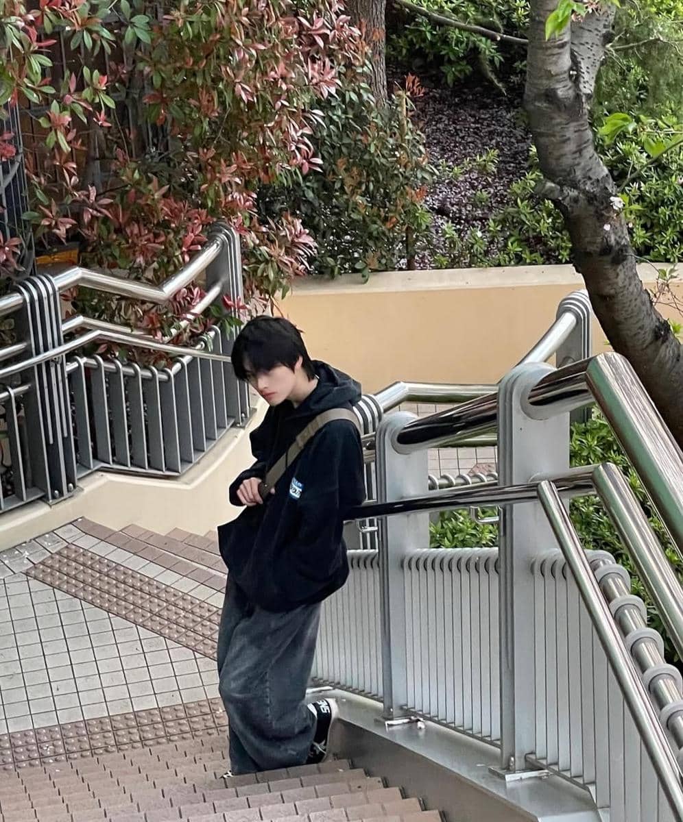 OOTD dengan celana lebar ala AA BUS 