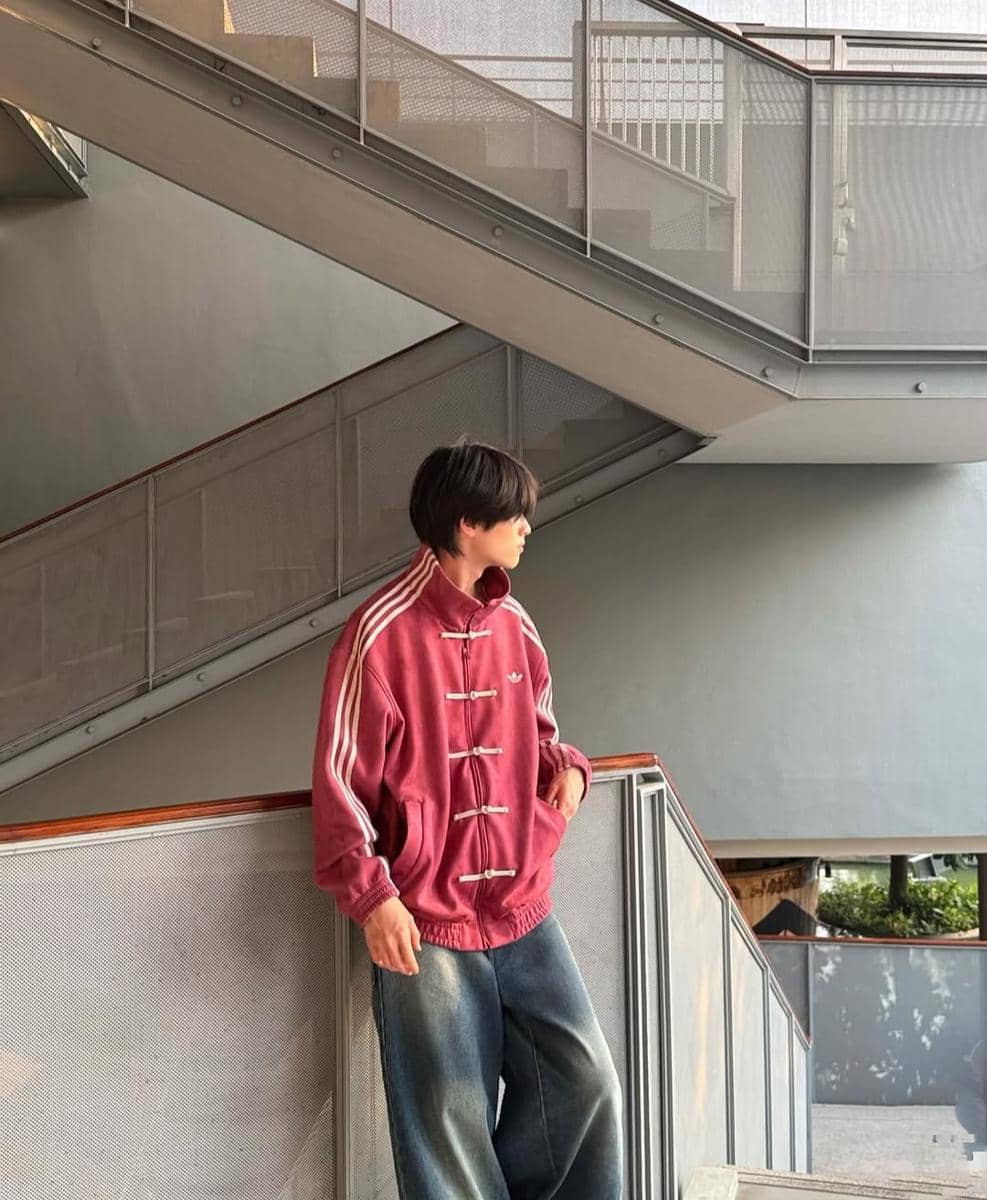 OOTD dengan celana lebar ala AA BUS 