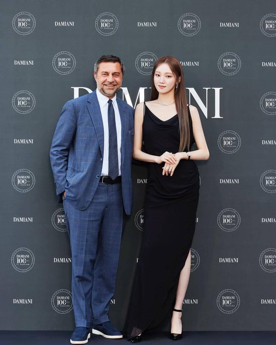 inspirasi style ala Lee Sung Kyung