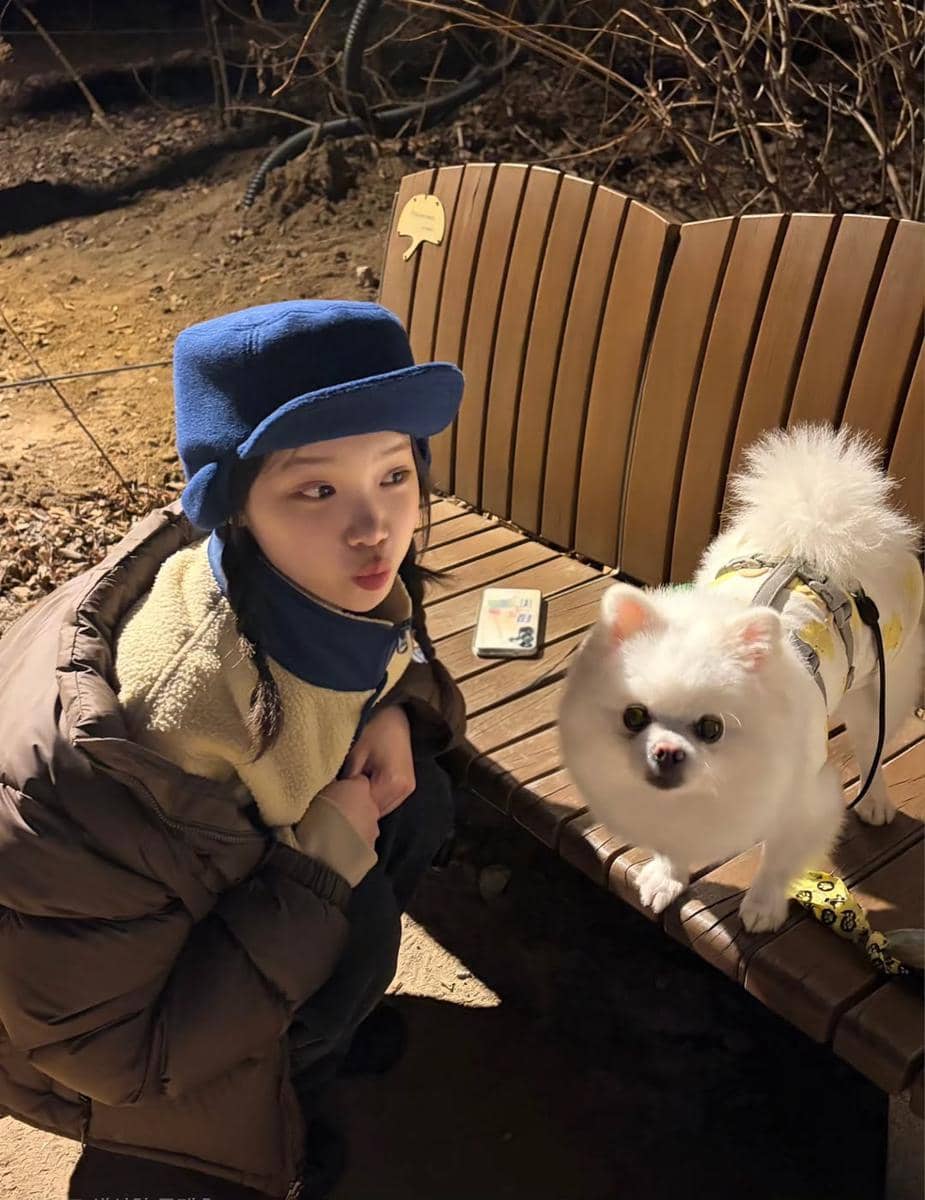 potret Lia ITZY dan Chaewon LE SSERAFIM