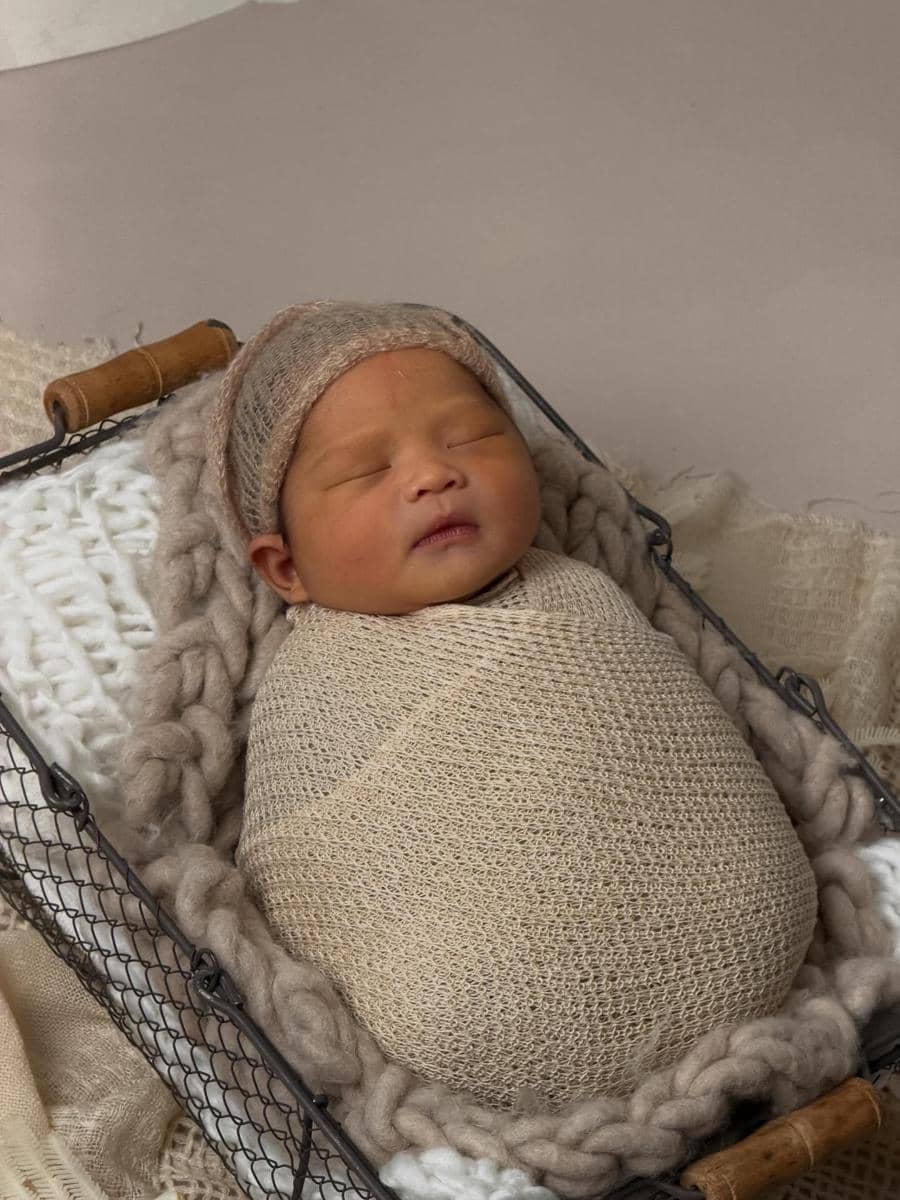 istri Cellos melahirkan anak pertama