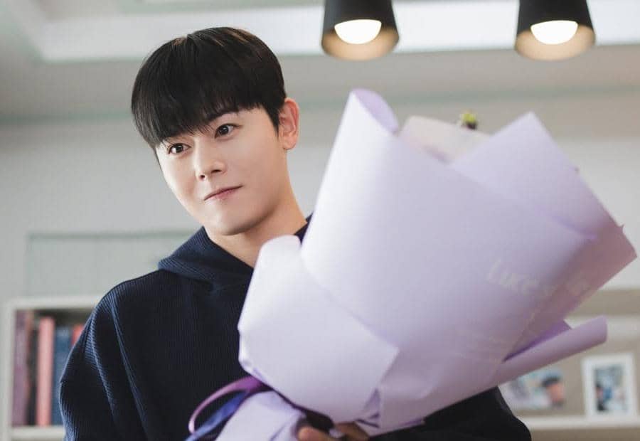 5 Penyamaran Nyaris Sempurna Lee Soo Ho di Siren's Kiss