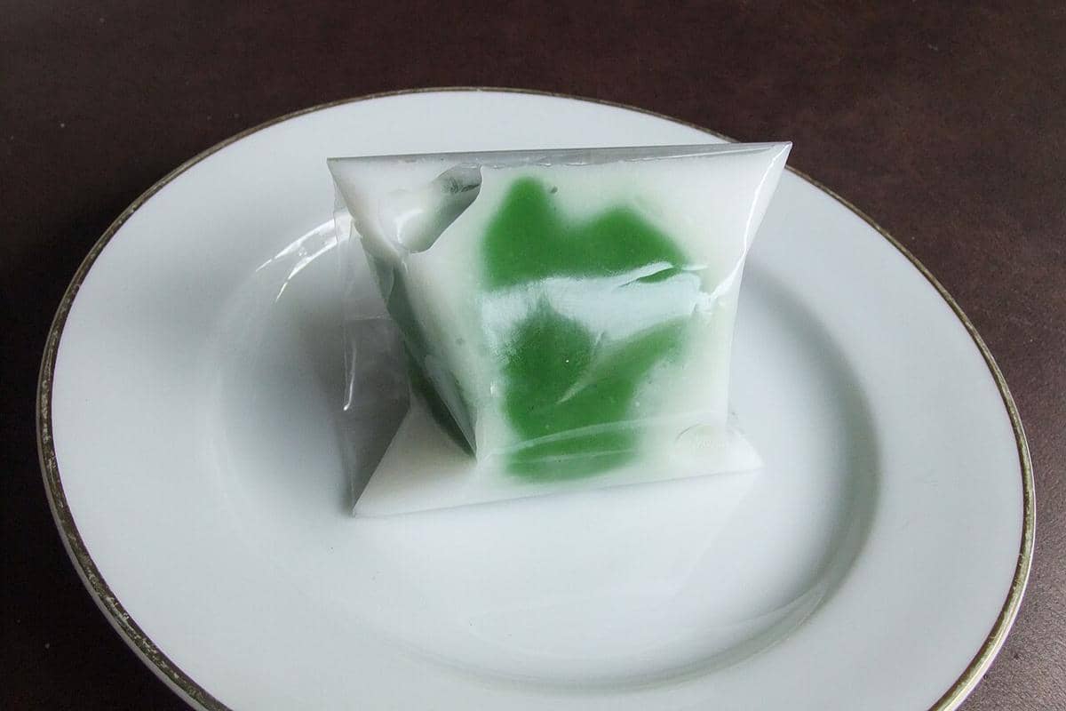 Resep Kue Putri Mandi Bungkus Plastik untuk Takjil Manis