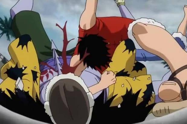 Luffy mengalahkan Arlong.