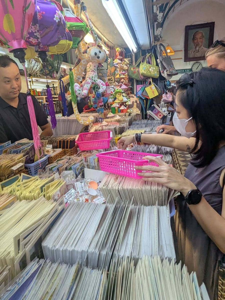 Lulu Tobing saat jalan-jalan di Vietnam