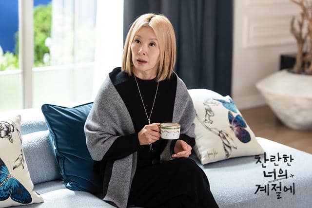 4 Anggota Keluarga Nana Family di In Your Radiant Season, Punya Trauma