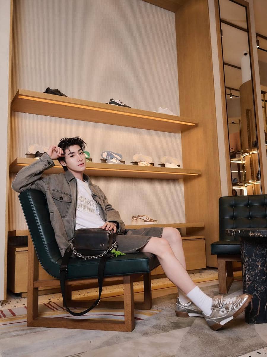 outfit Blue Pongtiwat