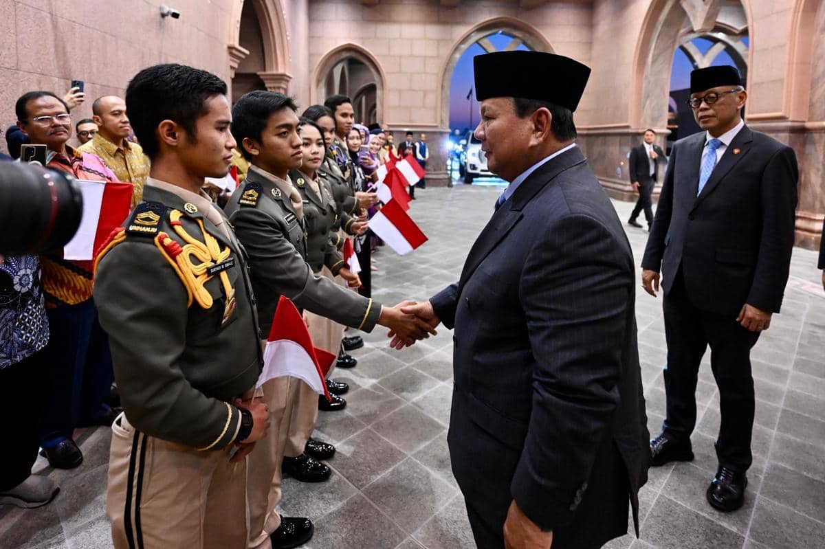 Presiden Prabowo tiba di Abu Dhabi (dok. BPMI Sekretariat Presiden)