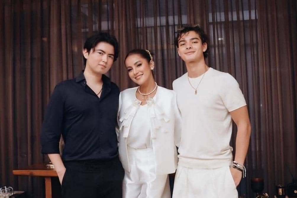 7 Potret Kedekatan Tristan Molina dengan Anak-anak Olla Ramlan