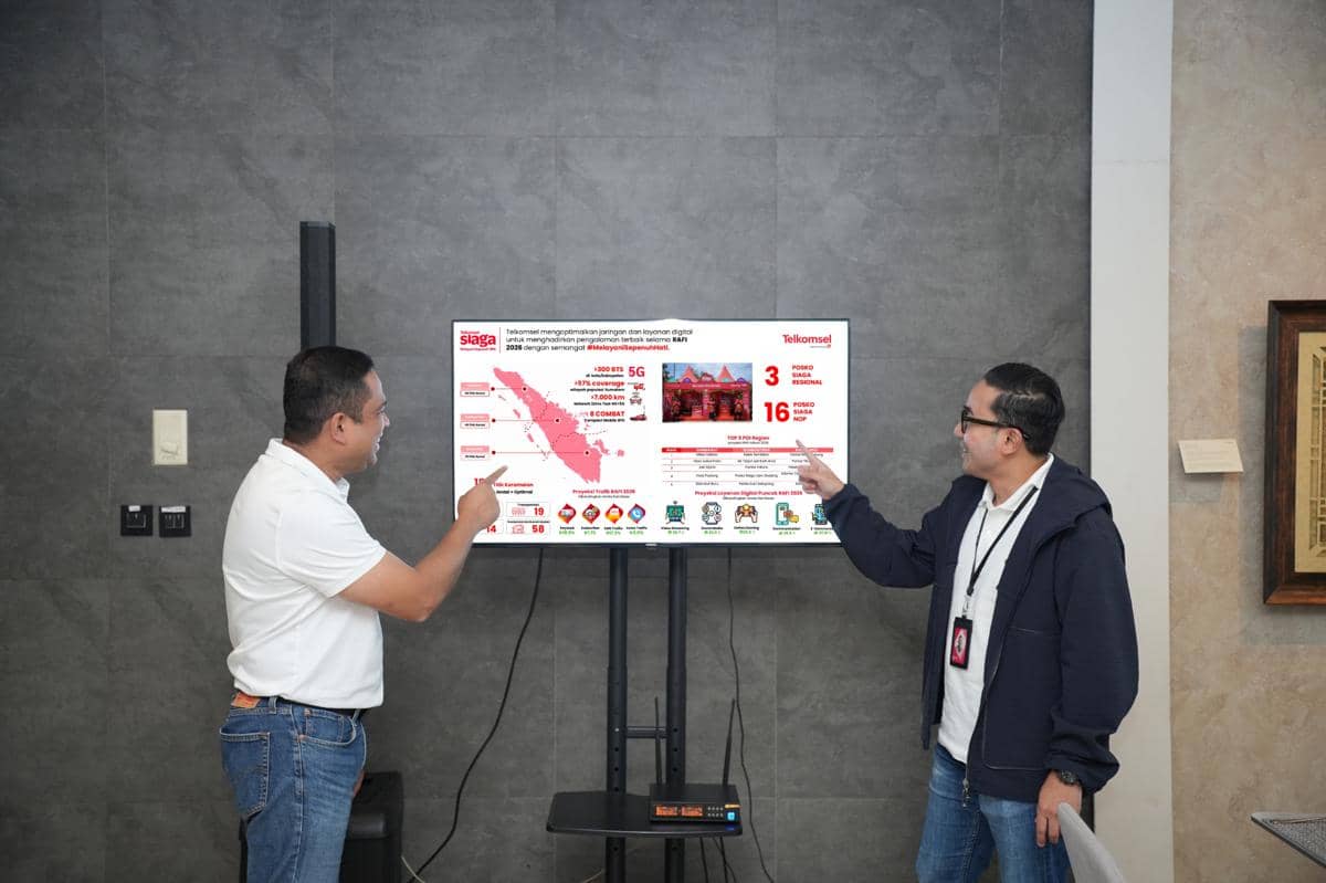 Vice President Area Network Operations Sumatera Telkomsel Nizar Fuadi dan Vice President Consumer Business Area Sumatera Telkomsel Saki H. Bramono pada agenda Media Update Telkomsel Siaga RAFI 2026 hari ini di Medan (25/2/2026) (dok.Telkomsel)