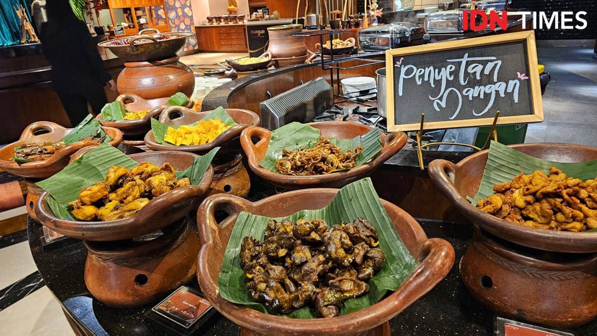 Menu makanan berbuka puasa di JHL Solitaire Gading Serpong