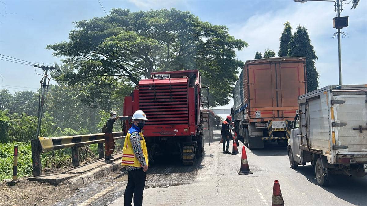 Kementeria PU Perbaiki Jalan Jalur Pantura Jelang Mudik Lebaran 2026