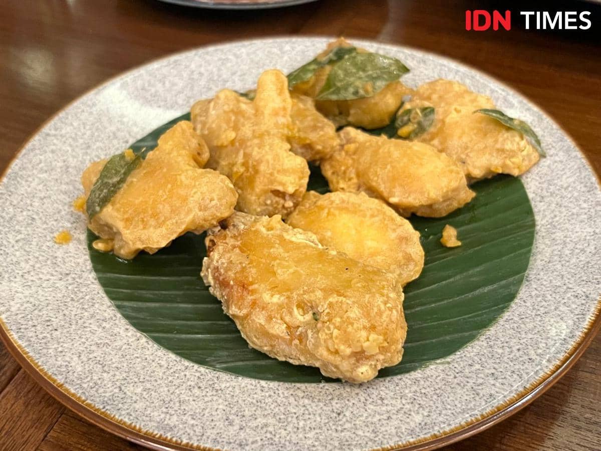 Potret Tahu Telor Asin Teras by Plataran 