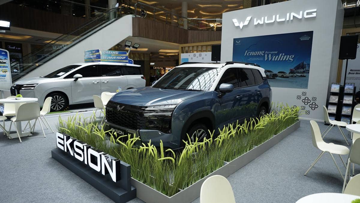 Mobil SUV Plug In Hybrid, Wuling Eksion Dipamerkan di Bandung