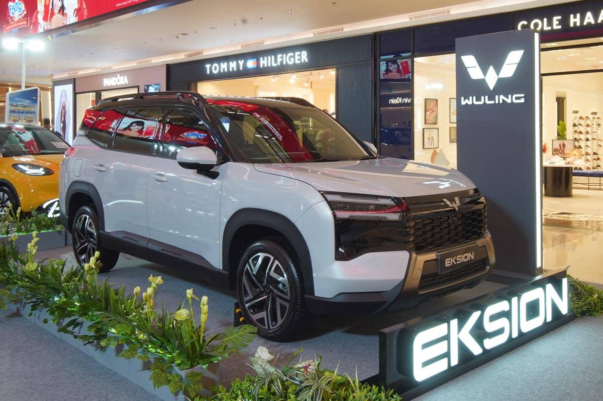 Dalam pameran ini, pengunjung juga dapat melihat secara langsung model SUV terbaru Wuling yakni Eksion, yang sebelumnya telah melakukan penampilan perdananya di Indonesia pada ajang IIMS 2026.jpeg