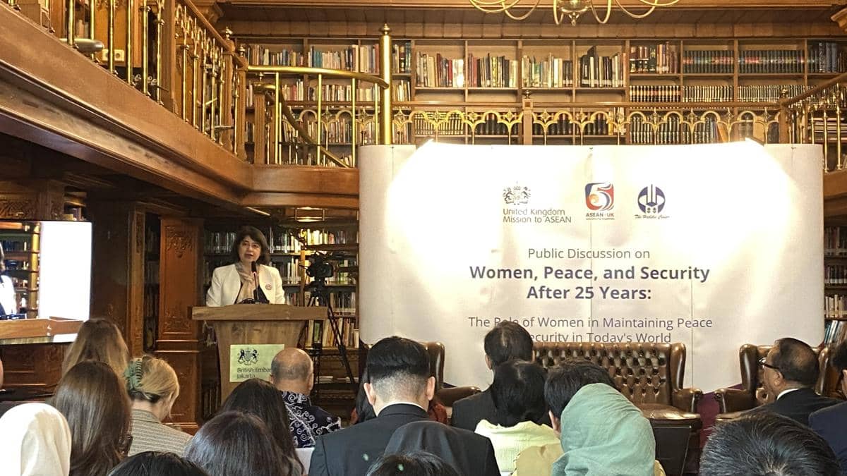 Inggris: Hak Perempuan Harus Terus Maju, Tak Boleh Mundur!