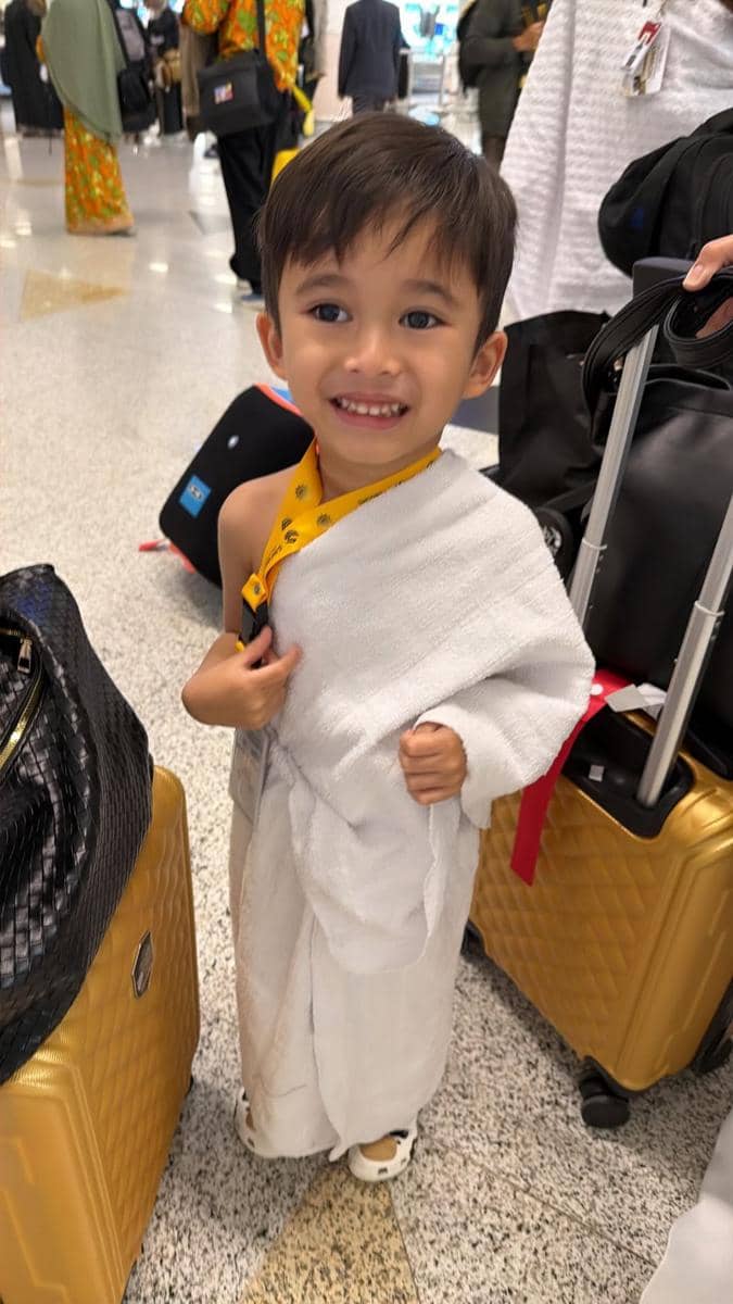 Nathalie Holscher umrah saat Ramadan 2026