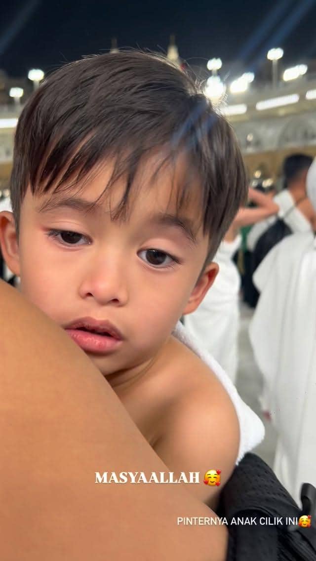 Nathalie Holscher umrah saat Ramadan 2026