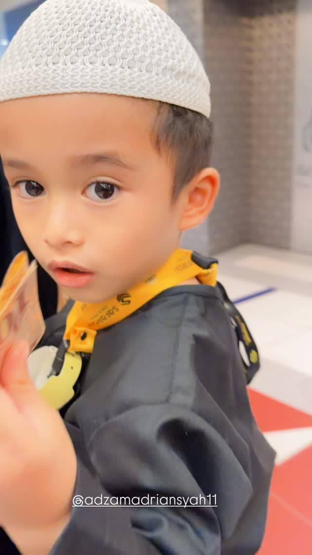 Nathalie Holscher umrah saat Ramadan 2026