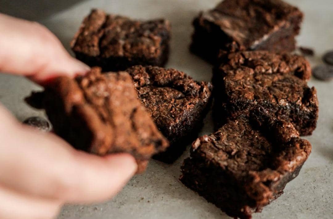5 Tips Memotong Brownies dengan Rapi dan Sempurna