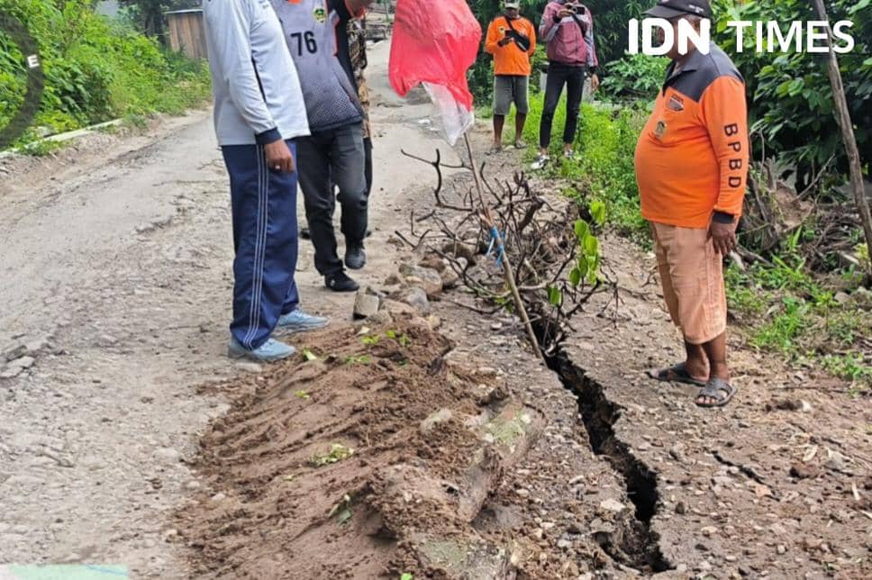 Tanah Retak di Saradan Madiun, 2 Rumah Terdampak Longsor
